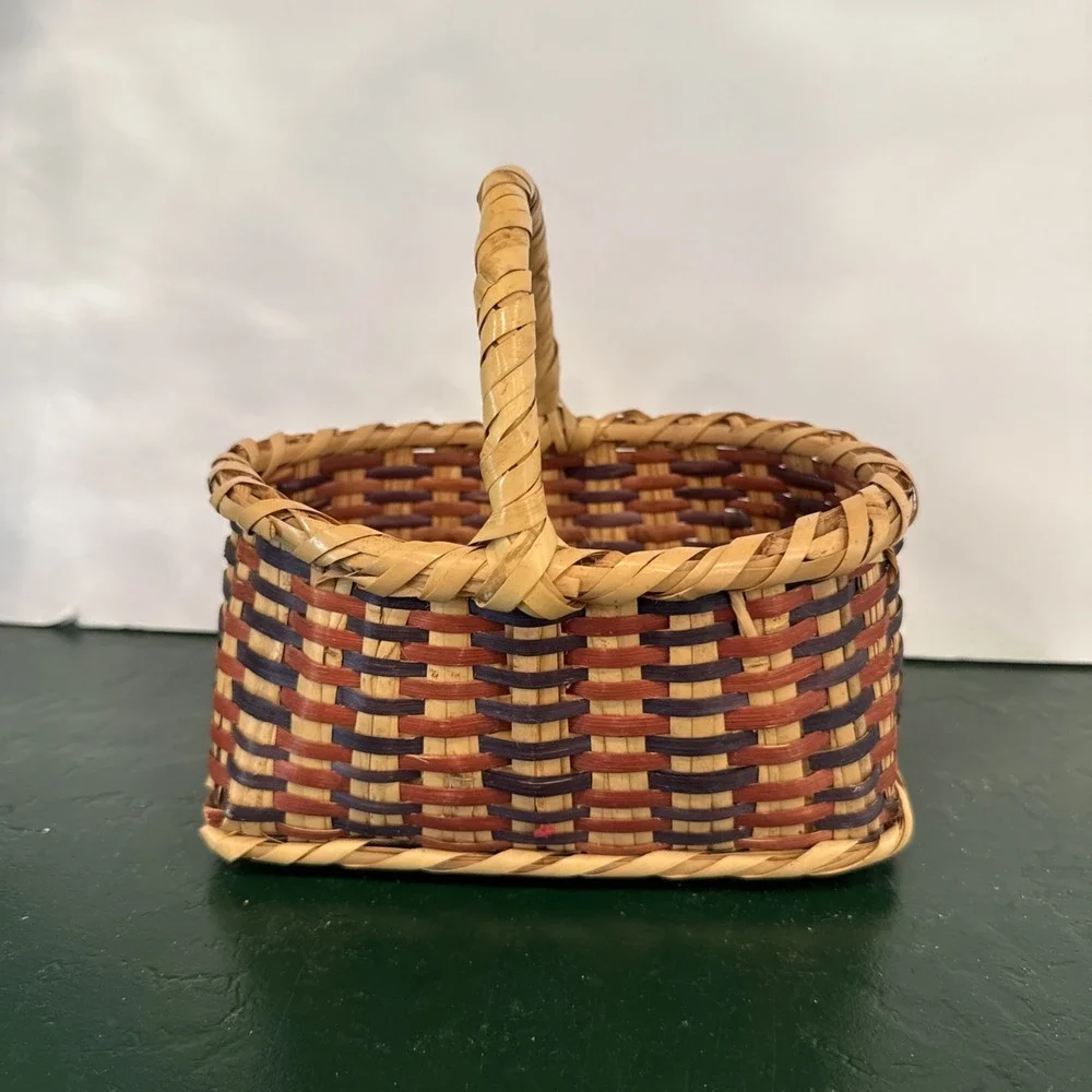 Small Choctaw rectangle basket pristine condition Vintagewle
